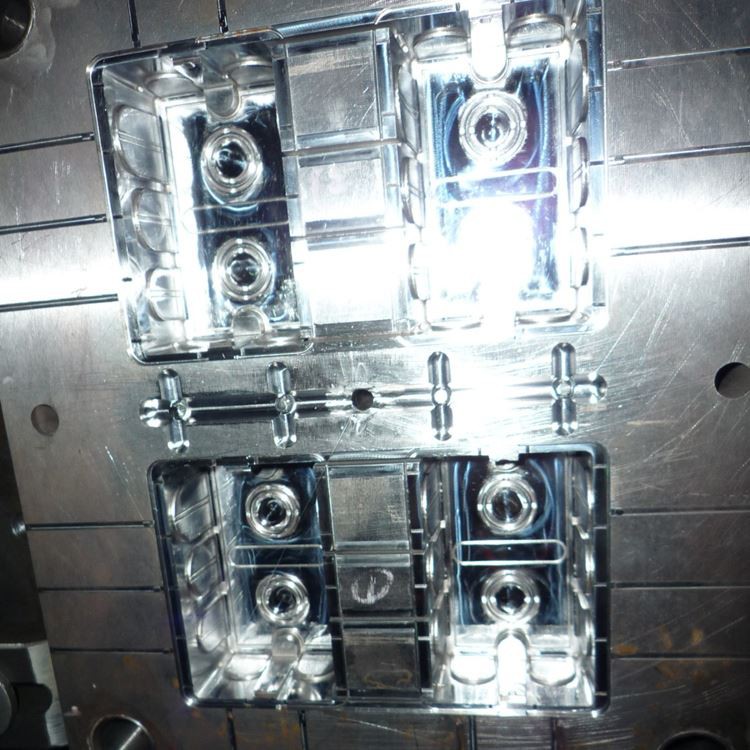 Precauzioni per lo stampaggio a iniezione di plastica